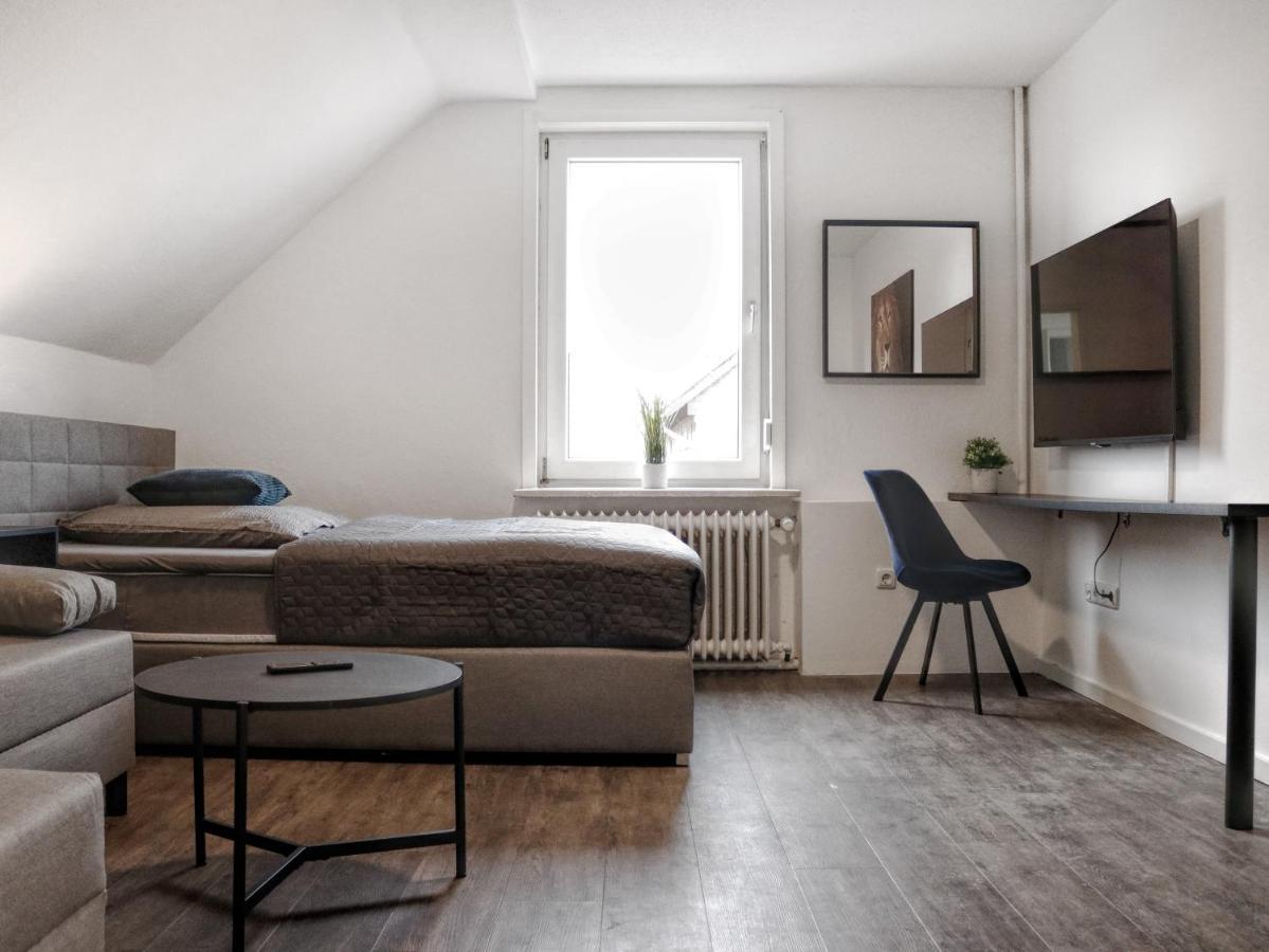 Lightplace • Groessere Gruppen • 4 Einzelzimmer • Boxspring • Smart Tv • Biergarten • Restaurant Braunschweig Eksteriør bilde