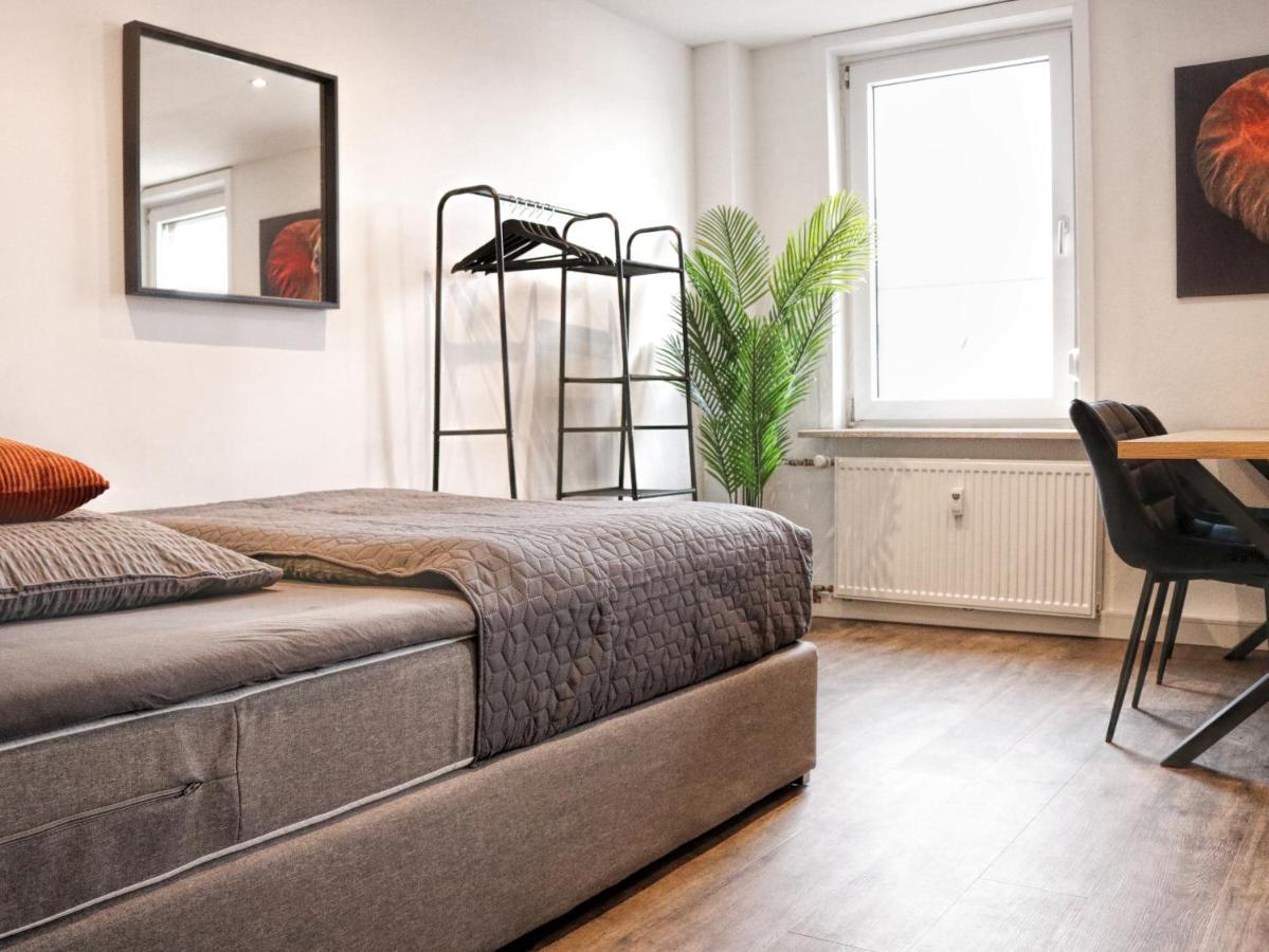 Lightplace • Groessere Gruppen • 4 Einzelzimmer • Boxspring • Smart Tv • Biergarten • Restaurant Braunschweig Eksteriør bilde