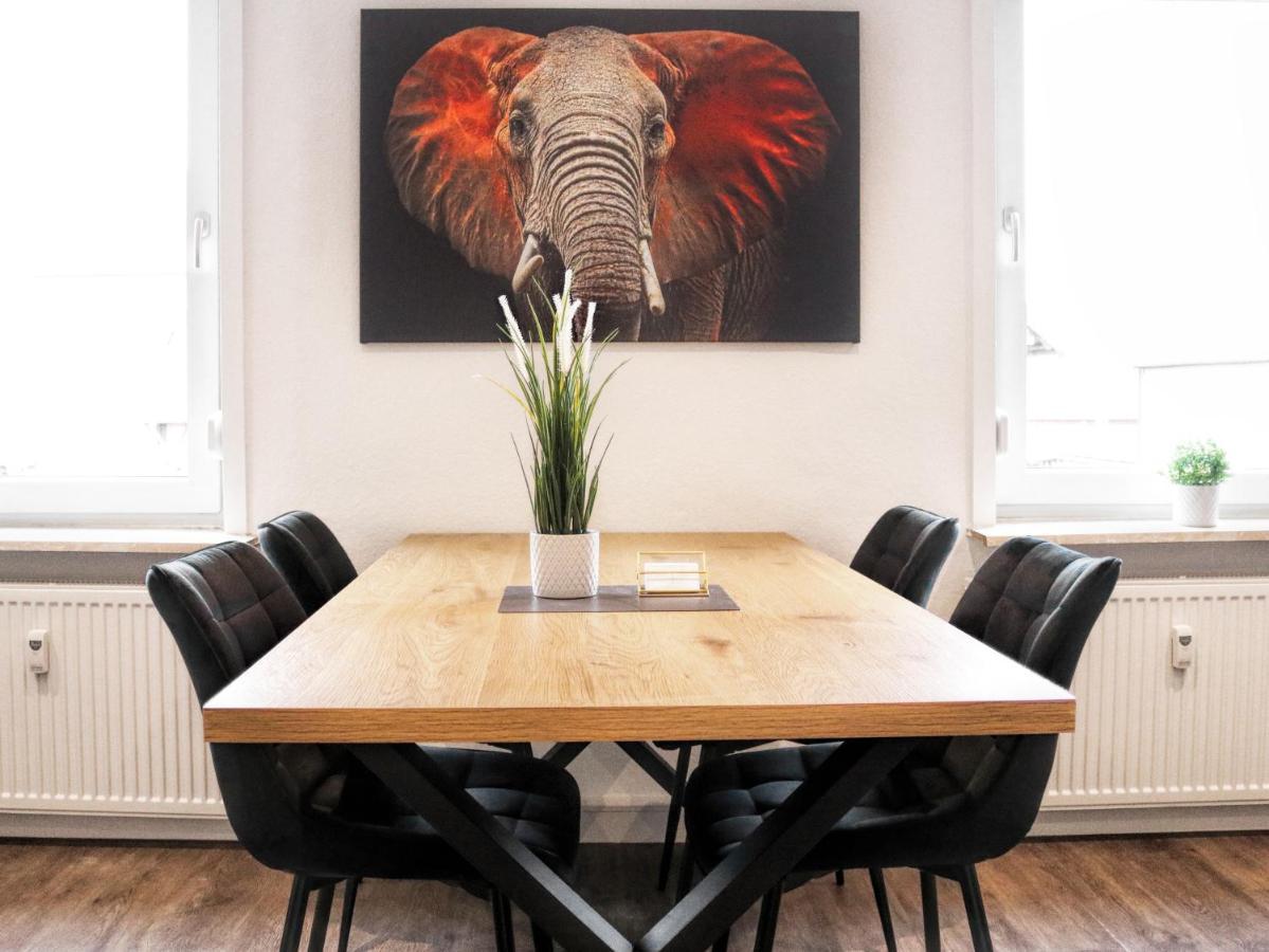 Lightplace • Groessere Gruppen • 4 Einzelzimmer • Boxspring • Smart Tv • Biergarten • Restaurant Braunschweig Eksteriør bilde