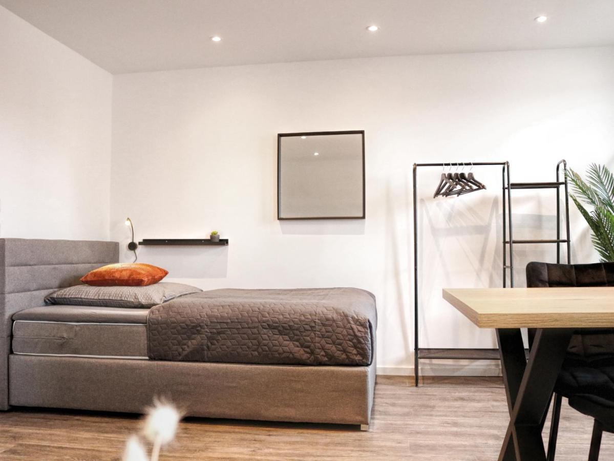 Lightplace • Groessere Gruppen • 4 Einzelzimmer • Boxspring • Smart Tv • Biergarten • Restaurant Braunschweig Eksteriør bilde