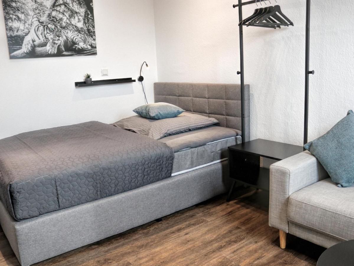 Lightplace • Groessere Gruppen • 4 Einzelzimmer • Boxspring • Smart Tv • Biergarten • Restaurant Braunschweig Eksteriør bilde