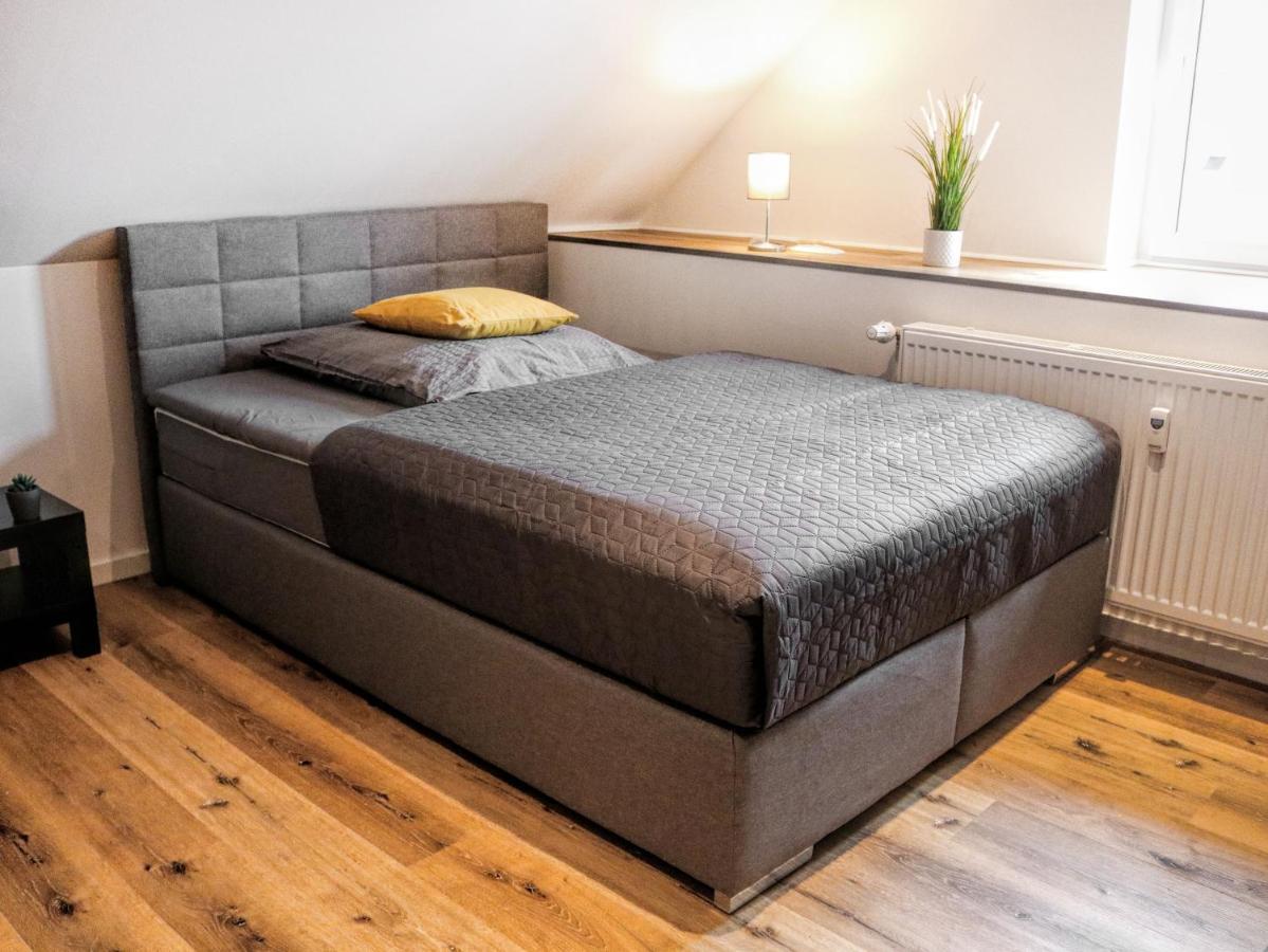 Lightplace • Groessere Gruppen • 4 Einzelzimmer • Boxspring • Smart Tv • Biergarten • Restaurant Braunschweig Eksteriør bilde