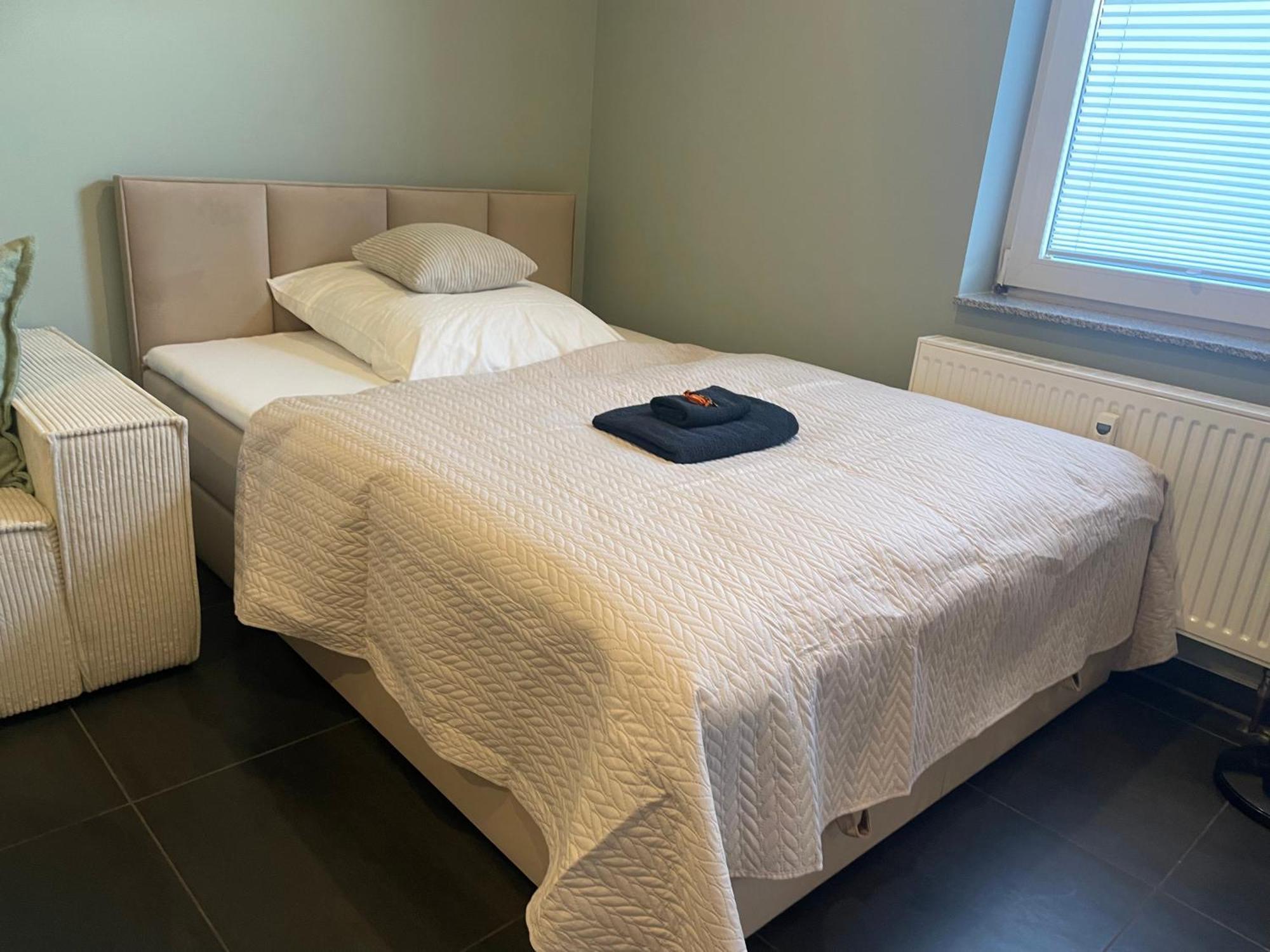 Lightplace • Groessere Gruppen • 4 Einzelzimmer • Boxspring • Smart Tv • Biergarten • Restaurant Braunschweig Eksteriør bilde